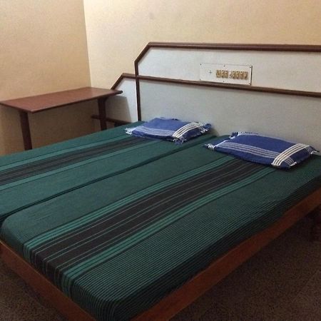 Sakthi Lodge Dharapuram Eksteriør bilde