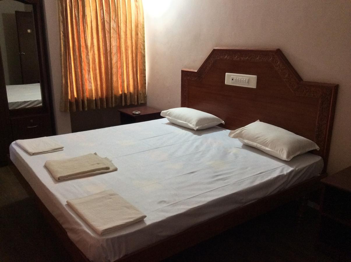 Sakthi Lodge Dharapuram Rom bilde